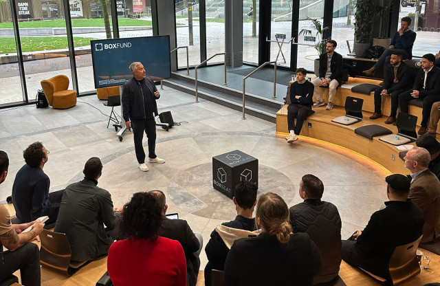 roger wade presenting boxfund